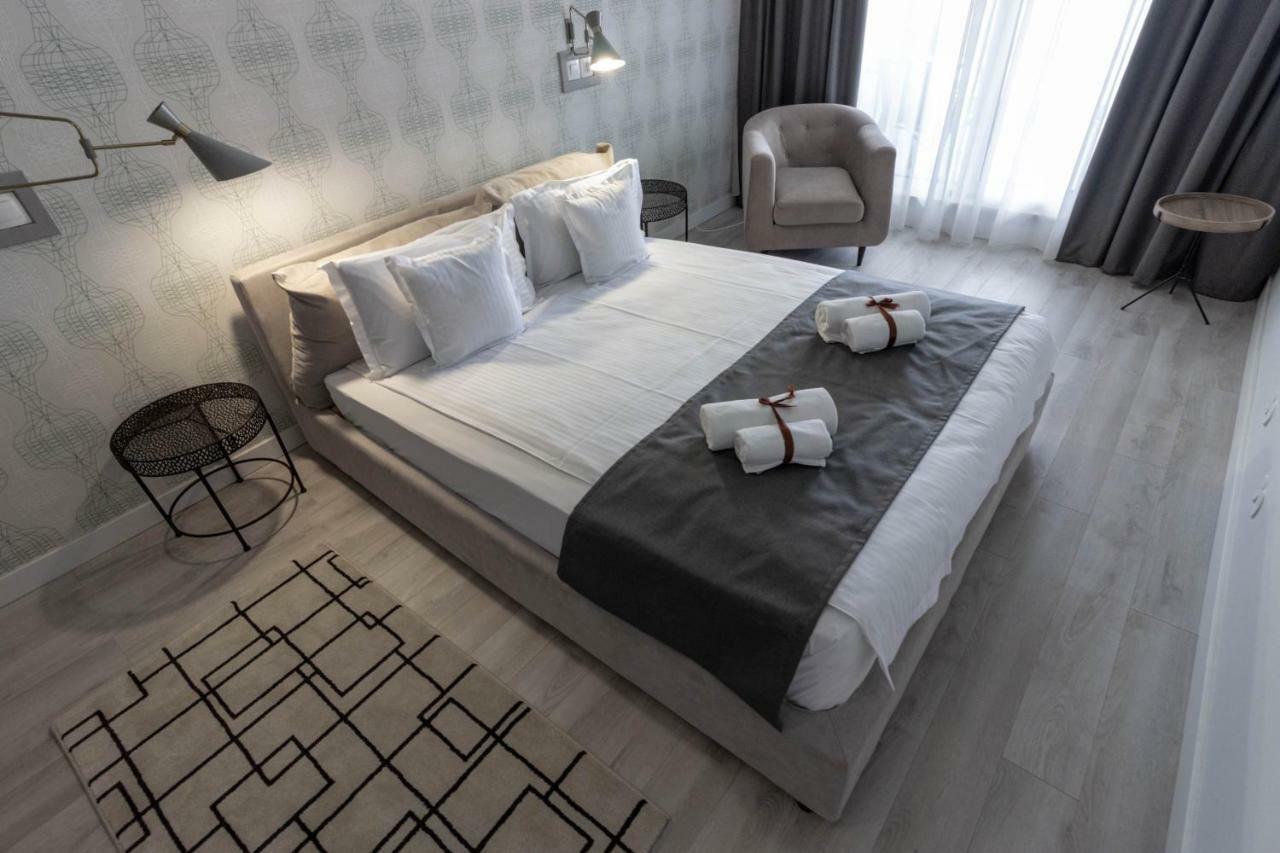 קלוז'-נאפוקה Ares Aparthotel מראה חיצוני תמונה
