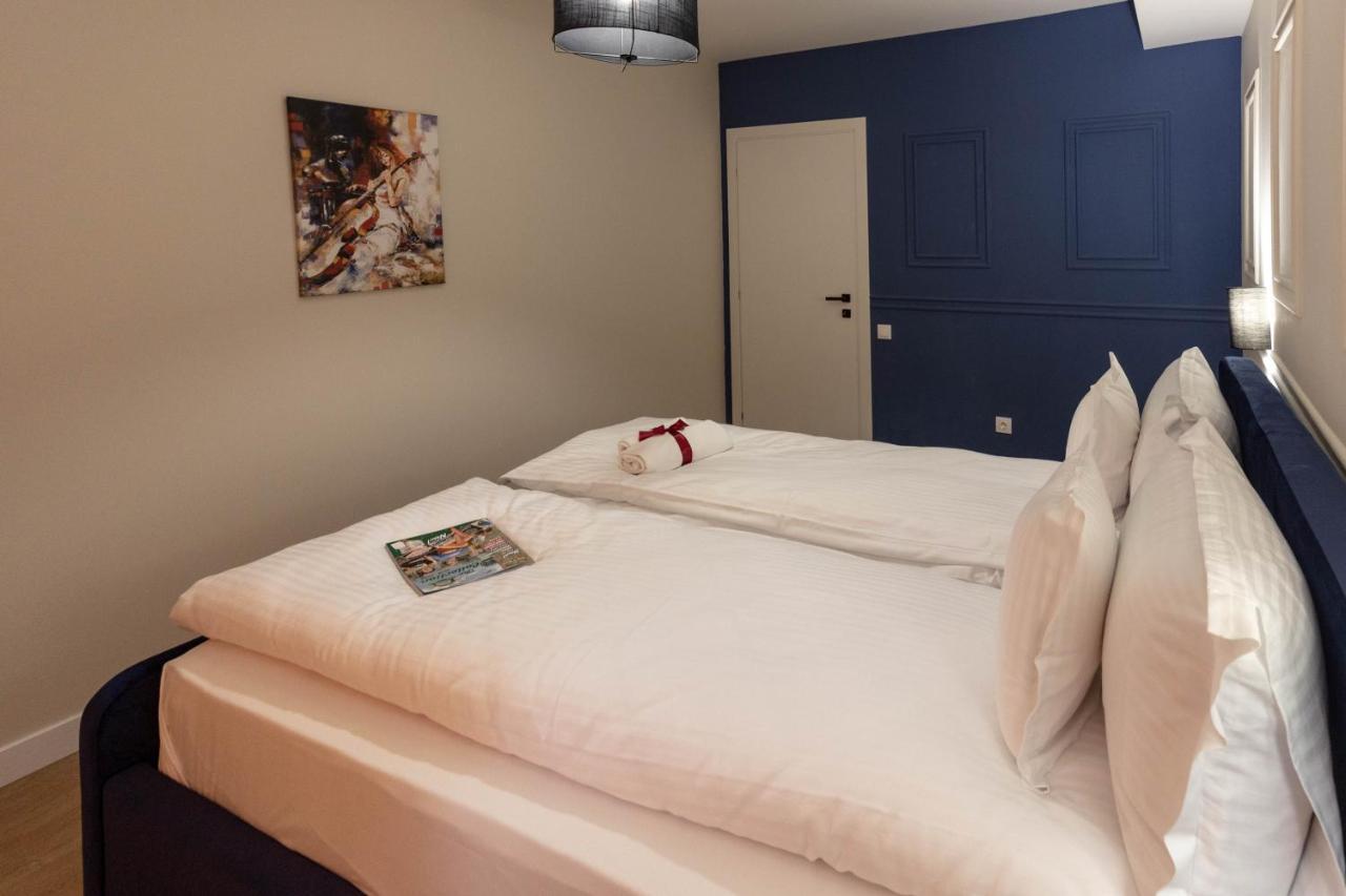 קלוז'-נאפוקה Ares Aparthotel מראה חיצוני תמונה