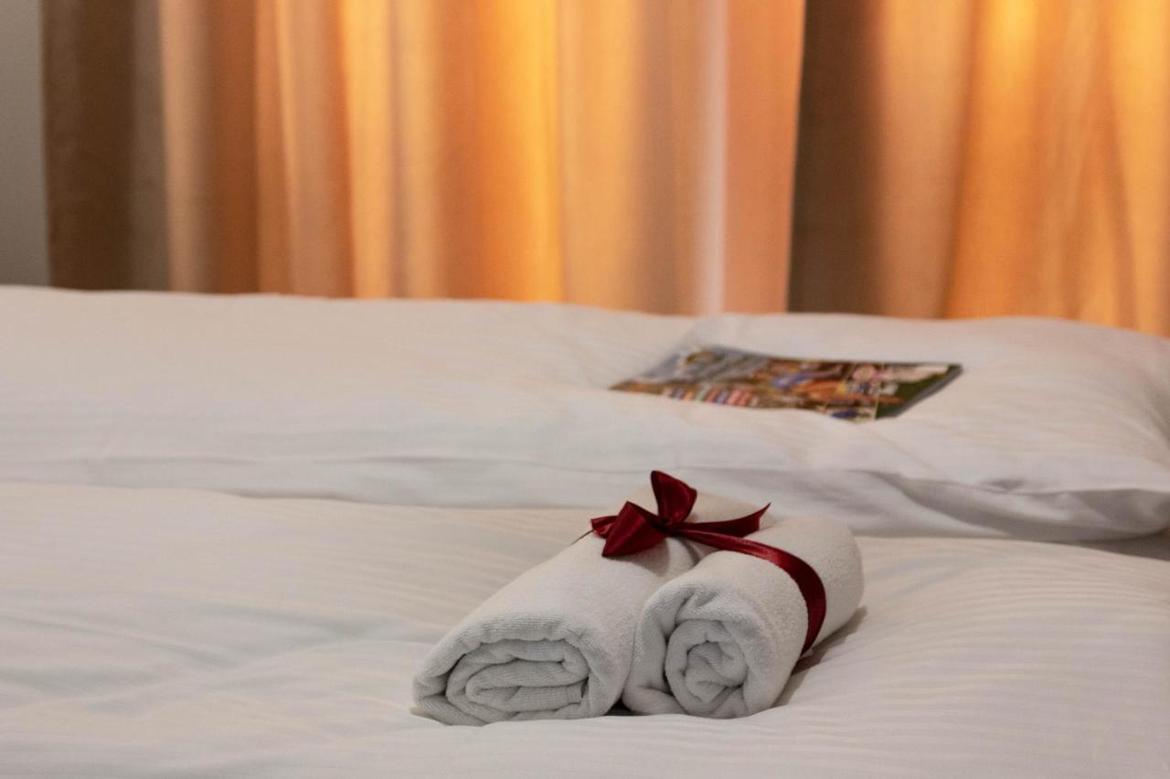 קלוז'-נאפוקה Ares Aparthotel מראה חיצוני תמונה